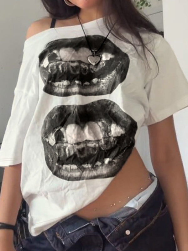 White vintage T-shirt with lips print and oversized fit