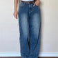 Vintage blue boyfriend jeans with a washed look