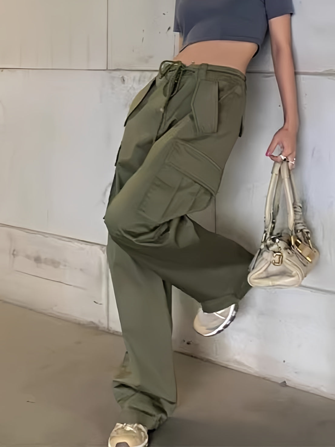 Hip hop cargo pants with multiple pockets and drawstring