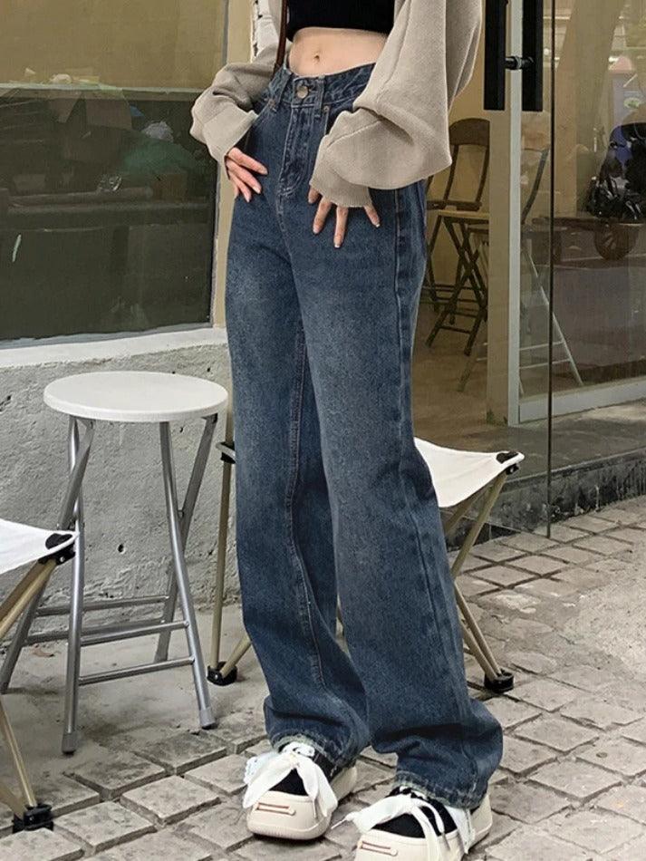 Blue vintage baggy boyfriend jeans with back print