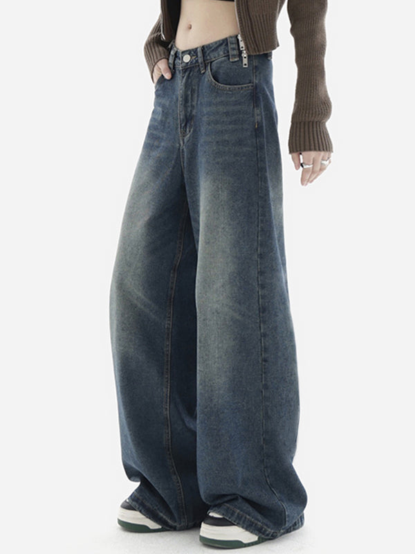 Vintage baggy boyfriend jeans with washed effect