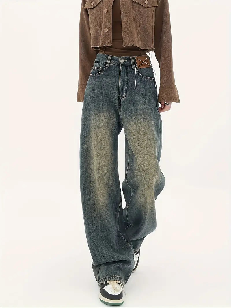 Vintage distressed baggy boyfriend jeans with cut pockets