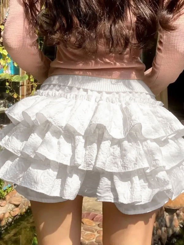 White Cute Textured Tiered Shorts