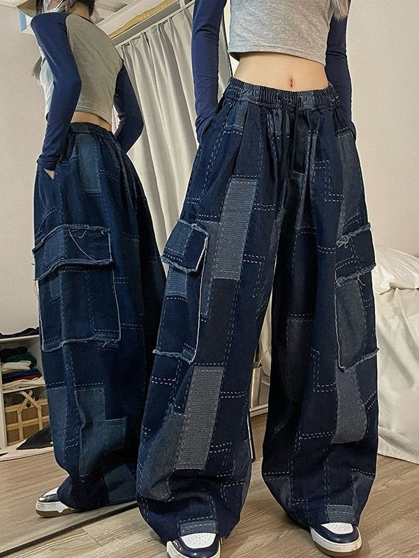 Blue vintage cargo pants with wide cut and checked pattern