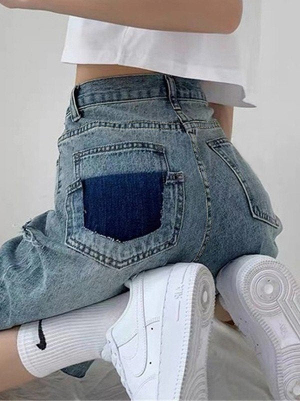 Knee-length denim shorts with raw hem