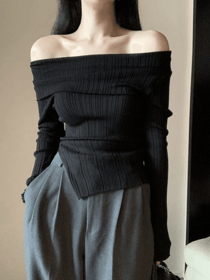 Off shoulder rib knit top with slit