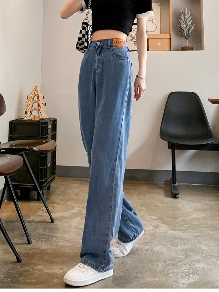 Basic baggy air jeans with a high waist