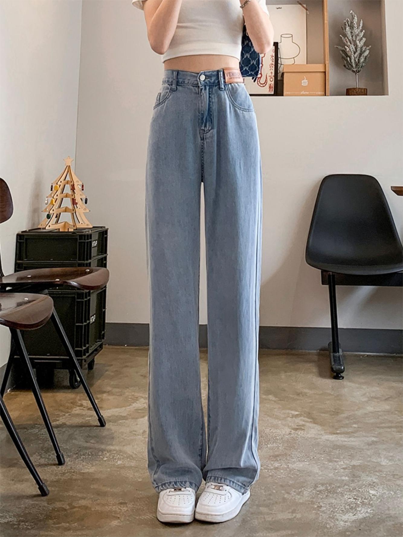 Basic baggy air jeans with a high waist