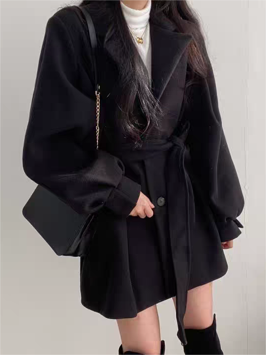 Coat with lapel collar, puff sleeves and belt