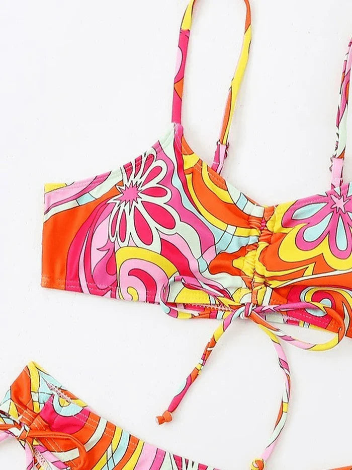 Cute bikini set with wave pattern and floral print