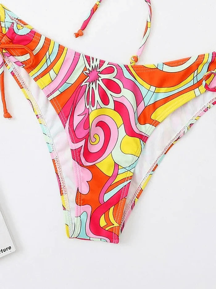 Cute bikini set with wave pattern and floral print