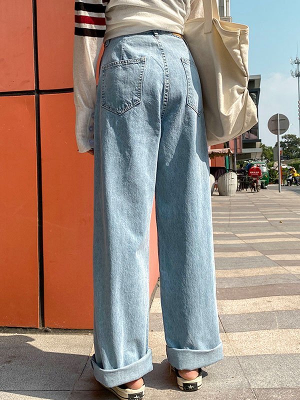 High-waisted baggy boyfriend jeans